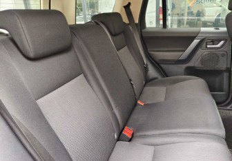 Подержанный автомобиль Land Rover Freelander 2011 года (11 фото)