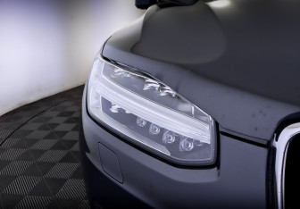 Подержанный автомобиль Volvo XC90 2018 года (17 фото)