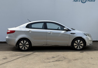 Подержанный автомобиль Kia Rio Sedan 2013 года (4 фото)