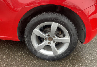 Подержанный автомобиль Audi A1 2012 года (11 фото)