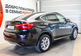 Подержанный автомобиль BMW X6 2016 года (3 фото)