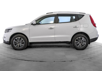 Подержанный автомобиль Geely Emgrand X7 2019 года (8 фото)