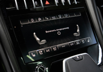 Подержанный автомобиль Lamborghini Urus 2023 года (19 фото)