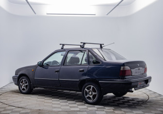 Подержанный автомобиль Daewoo Nexia Sedan 2008 года (7 фото)