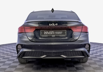 Подержанный автомобиль Kia Cerato Sedan 2022 года (6 фото)