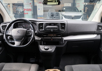 Подержанный автомобиль Citroen SpaceTourer 2021 года (10 фото)