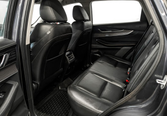 Подержанный автомобиль Exeed LX 2022 года (11 фото)