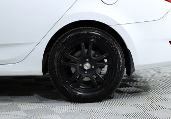 Подержанный автомобиль Hyundai Solaris Sedan 2014 года (6 фото)