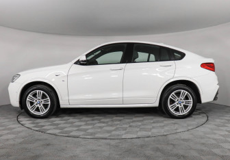 Подержанный автомобиль BMW X4 2016 года (5 фото)