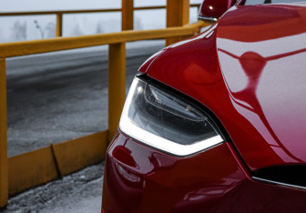 Подержанный автомобиль Tesla Model X 2019 года (16 фото)