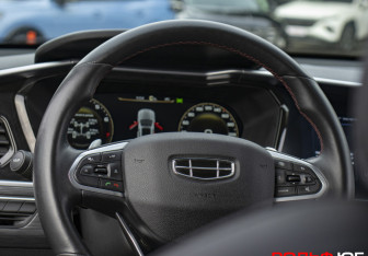 Подержанный автомобиль Geely Tugella 2022 года (20 фото)