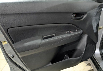 Подержанный автомобиль Suzuki Vitara 2016 года (19 фото)