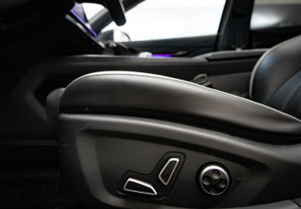 Подержанный автомобиль Changan UNI-V 2023 года (25 фото)