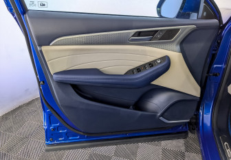 Подержанный автомобиль Haval F7 2024 года (19 фото)