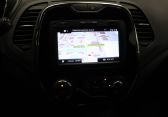 Подержанный автомобиль Renault Kaptur 2017 года (15 фото)