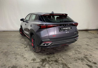 Подержанный автомобиль Omoda C5 2022 года (6 фото)