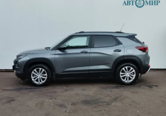 Подержанный автомобиль Chevrolet TrailBlazer 2021 года (8 фото)