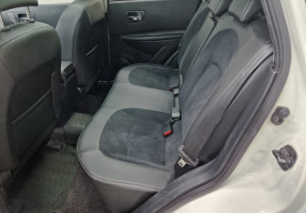 Подержанный автомобиль Nissan Qashqai 2013 года (16 фото)