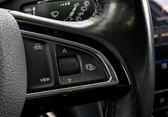 Подержанный автомобиль Skoda Octavia Liftback 2019 года (28 фото)