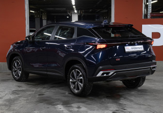 Подержанный автомобиль Omoda C5 2024 года (7 фото)