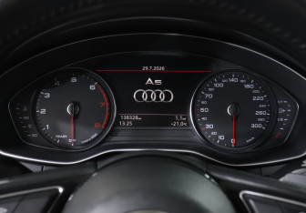 Подержанный автомобиль Audi A5 Liftback 2017 года (11 фото)
