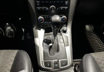 Подержанный автомобиль Chevrolet Captiva 2014 года (12 фото)