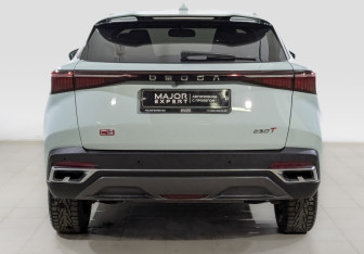 Подержанный автомобиль Omoda C5 2023 года (6 фото)