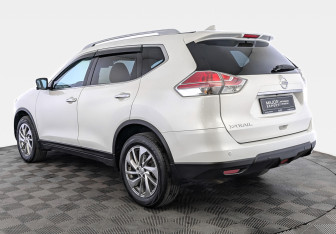 Подержанный автомобиль Nissan X-Trail 2018 года (7 фото)