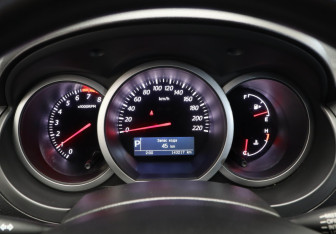 Подержанный автомобиль Suzuki Grand Vitara 2008 года (13 фото)