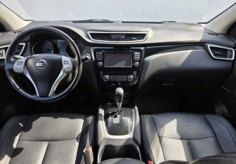 Подержанный автомобиль Nissan Qashqai 2016 года (11 фото)