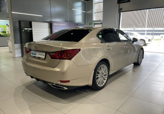 Подержанный автомобиль Lexus GS 2012 года (4 фото)