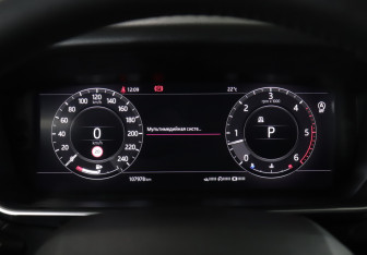 Подержанный автомобиль Land Rover Range Rover Sport 2018 года (11 фото)