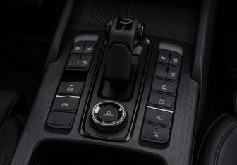 Подержанный автомобиль Haval H9 2024 года (17 фото)