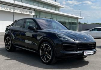 Подержанный автомобиль Porsche Cayenne 2021 года (3 фото)