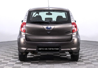 Подержанный автомобиль Datsun mi-DO 2015 года (6 фото)