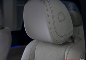 Подержанный автомобиль Mercedes-Benz GLE 2025 года (24 фото)