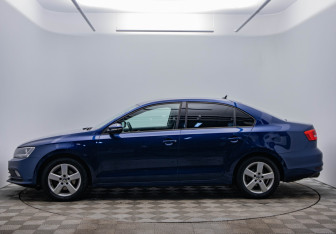 Подержанный автомобиль Volkswagen Jetta Sedan 2015 года (8 фото)