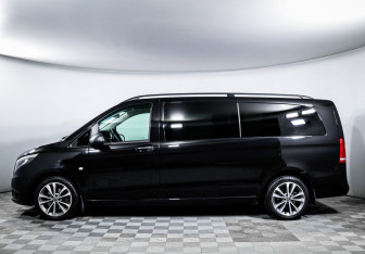 Подержанный автомобиль Mercedes-Benz Vito 2020 года (8 фото)