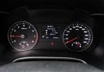 Подержанный автомобиль Kia Cerato Sedan 2019 года (16 фото)