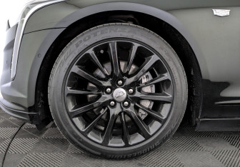 Подержанный автомобиль Cadillac CT6 2019 года (18 фото)