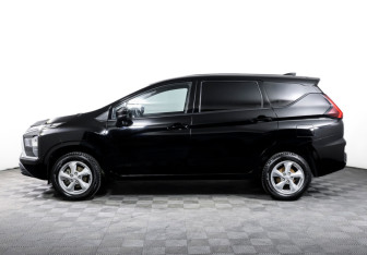 Подержанный автомобиль Mitsubishi Xpander 2023 года (8 фото)