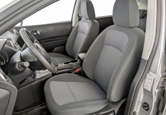 Подержанный автомобиль Nissan Qashqai 2012 года (20 фото)