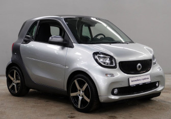 Подержанный автомобиль Smart Fortwo Hatchback 2018 года (3 фото)