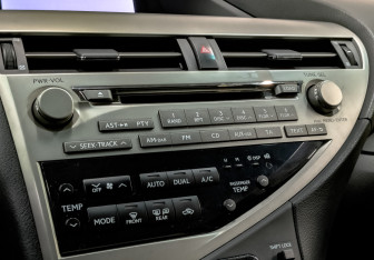 Подержанный автомобиль Lexus RX 2011 года (26 фото)