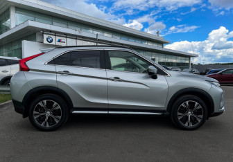 Подержанный автомобиль Mitsubishi Eclipse Cross 2018 года (4 фото)