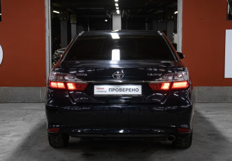 Подержанный автомобиль Toyota Camry Sedan 2016 года (6 фото)