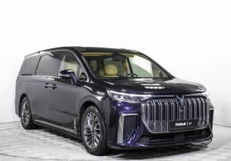 Подержанный автомобиль Voyah Dream 2023 года (3 фото)