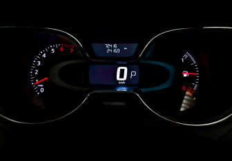 Подержанный автомобиль Renault Kaptur 2018 года (14 фото)