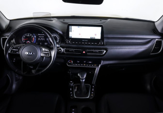 Подержанный автомобиль Kia Seltos 2020 года (12 фото)