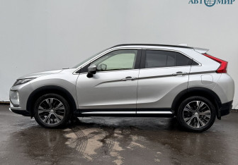 Подержанный автомобиль Mitsubishi Eclipse Cross 2018 года (8 фото)